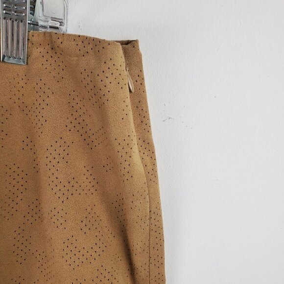 Chico's Pencil Skirt 3 US 16 Perforated cheetah Micro Suede Back Slit Side Zip - Picture 6 of 7